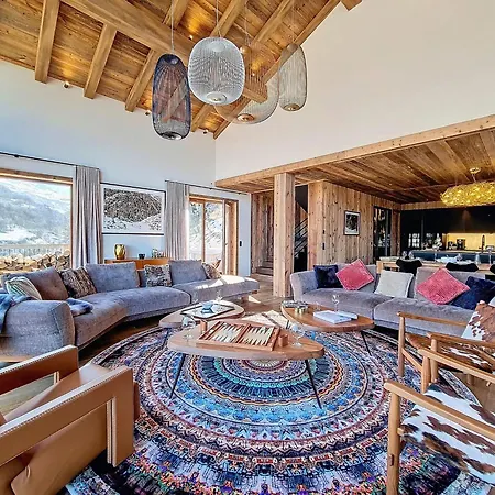 Chalet De Gamme Avec Et Salle De Cinema, Au Pied Des Pistes Des 3 Vallees - Fr-1-344-1208 *